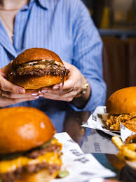 Yüksek yağ b sizi çok hızlı acıktırabilir.