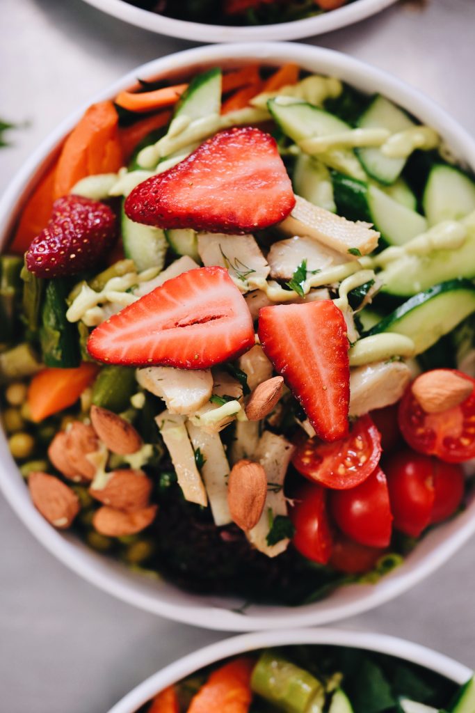 Lif açısından zengin besinler, glisemik etkiyi dengelemeye yardımcı olur.